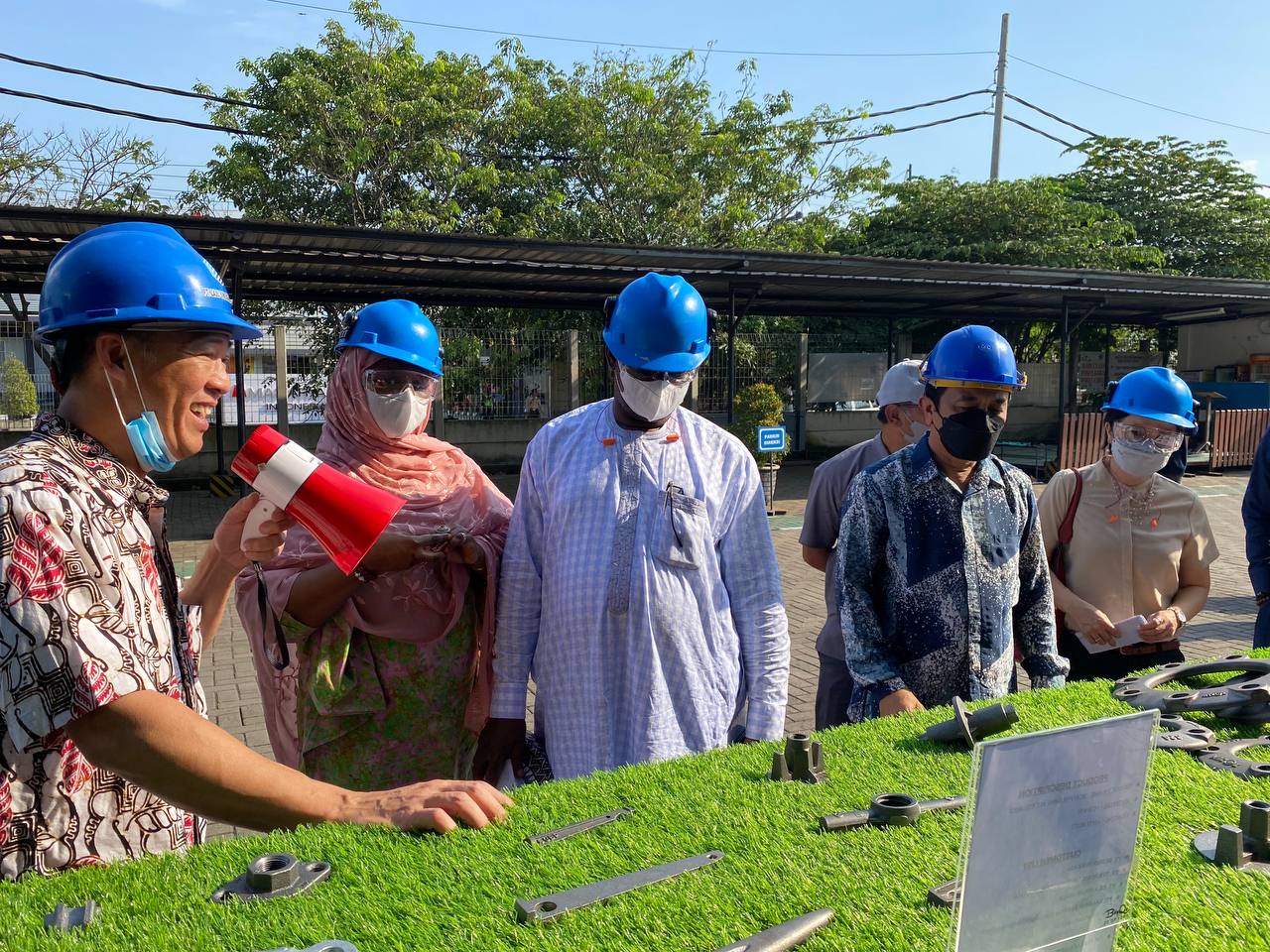 Kunjungan Utusan Kedutaan Besar dan Kementrian Perdagangan di TSP, LSM dan Skitchen